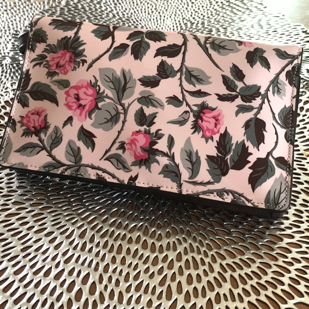 Coach purse - Picture 2 of 6
